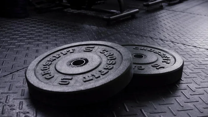 How to Know the Weight of a Barbell