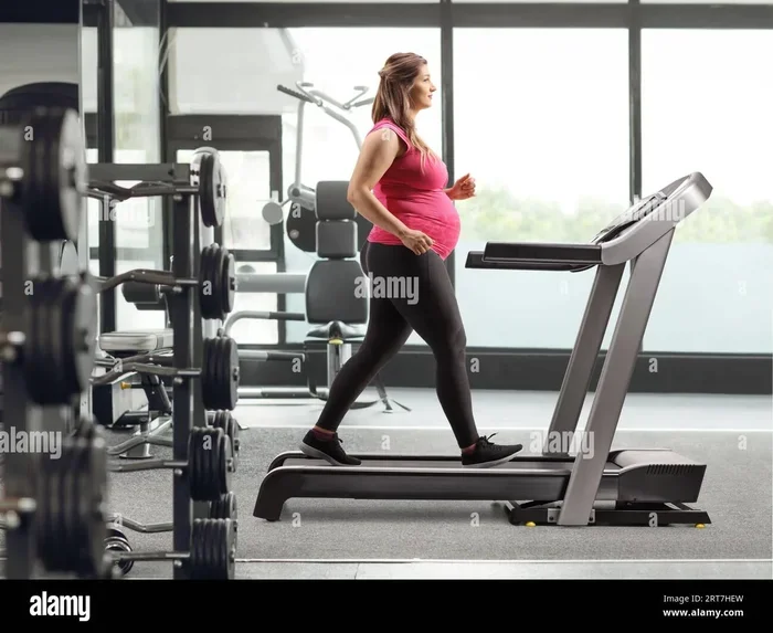 Can a Pregnant Woman Run on a Treadmill
