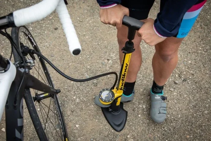 How to Air Up a Road Bike Tire