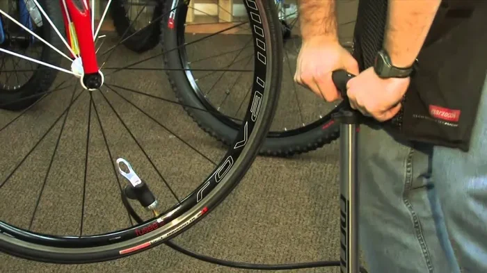 How to Put Air in Road Bike Tires