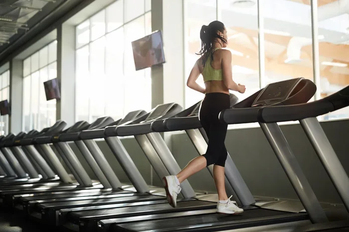 How Fast on Treadmill for 9 Minute Mile