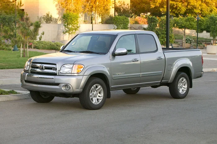Toyota Tundra Used Prices for a 2004 with 200 Th. Miles