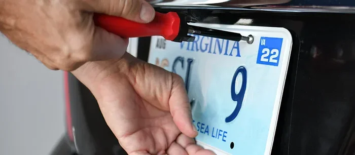 When You Sell a Car the License Plates Go with the New Owner.