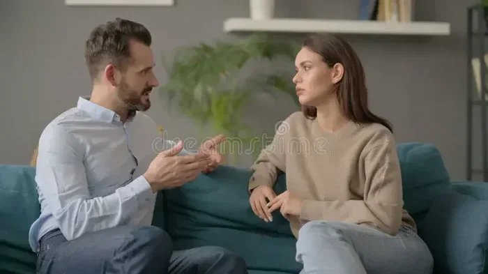 How to Respond on Your Boyfriend After He Has Confirmed He Have a Girlfriend