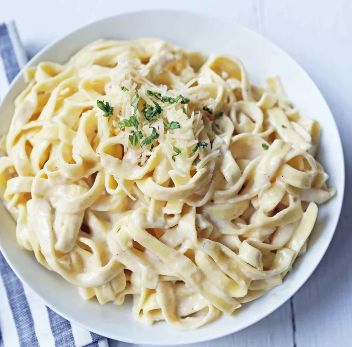 Authentic Traditional Italian Alfredo Sauce Recipe