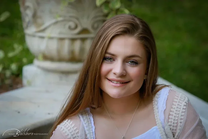 Deadline for Senior Picture to Be Turned in at Zmentor High School