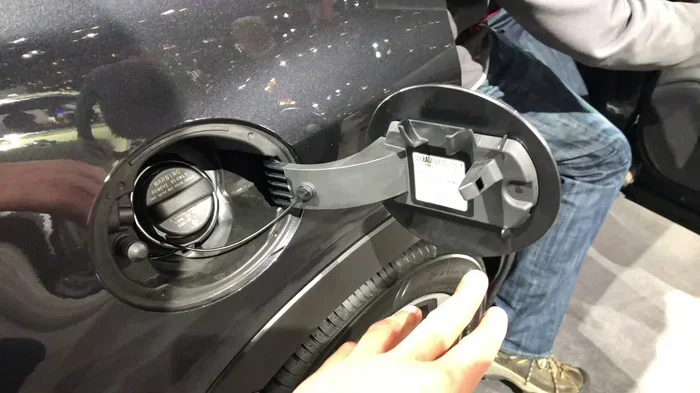 Open Gas Lid on Subaru Forester