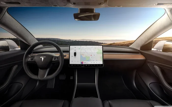 Tesla Apps