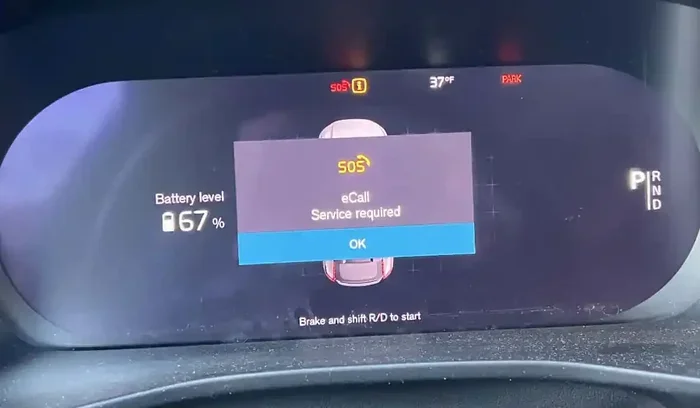 Volvo on Call Service Required